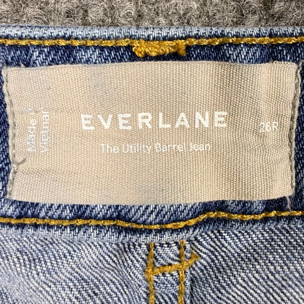 Everlane The Utility Barrel Jean 26R Medium Blue High Rise Curved Leg Denim - Picture 3 of 11